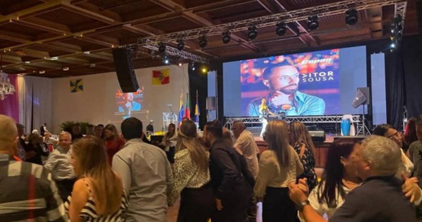 Música e ritmo de Victor Sousa animaram a Festa da Madeira (com fotos)