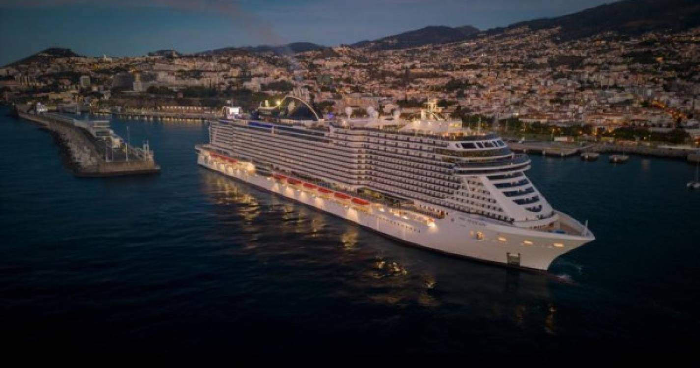 'MSC Seascape' estreia-se no Funchal em viagem transatlântica (com fotos)