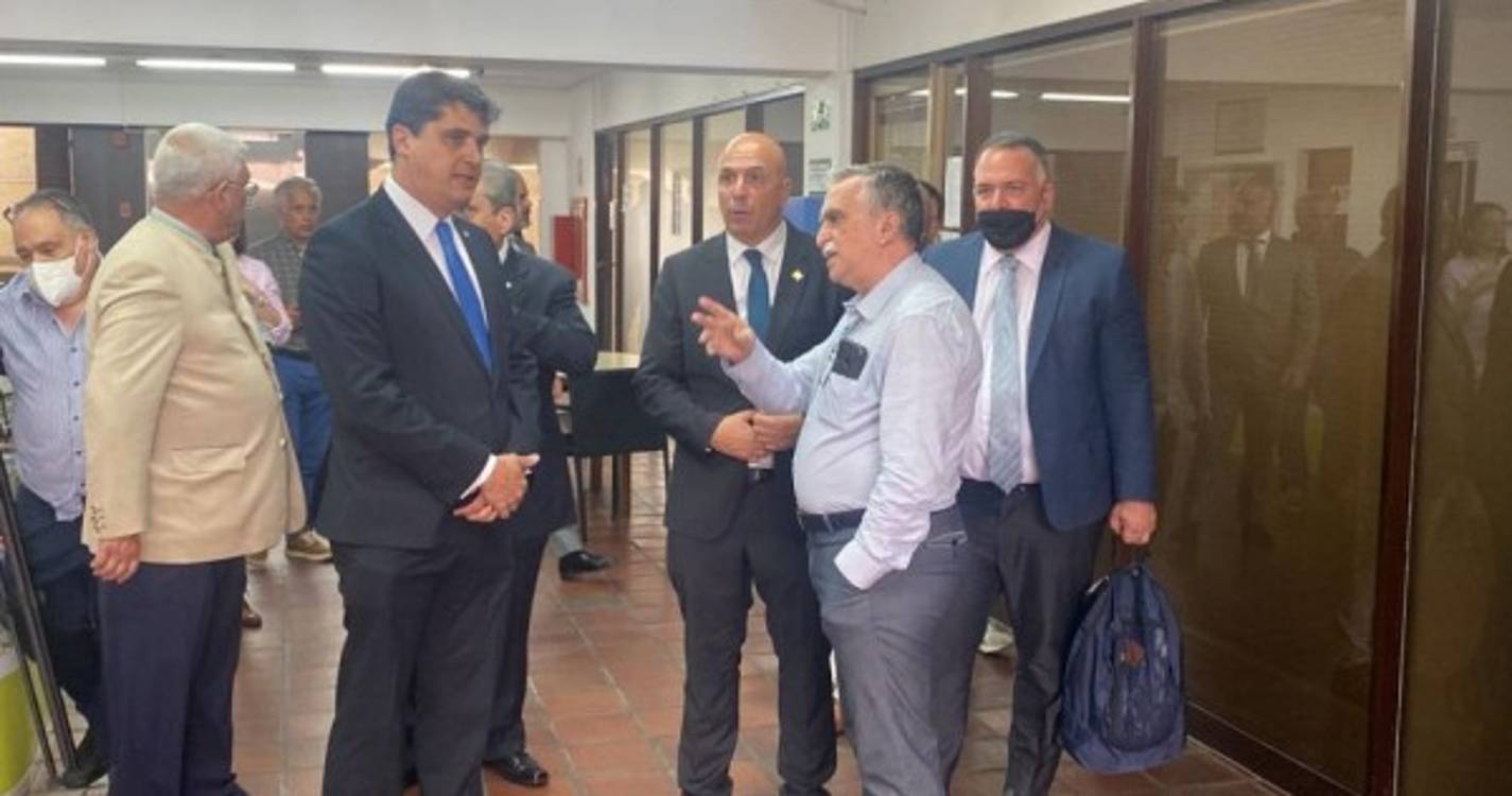 Cafôfo nas aulas do Centro Português: "São exemplos de como a cultura portuguesa deve ser divulgada"