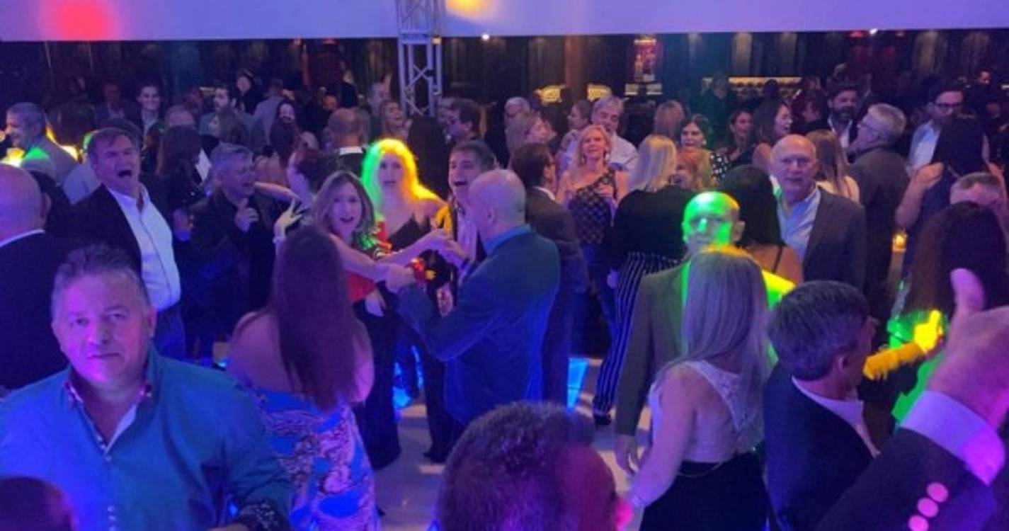 Venezuela: Festa da comunidade portuguesa rende perto de 50 mil dólares para causas sociais (com fotos)