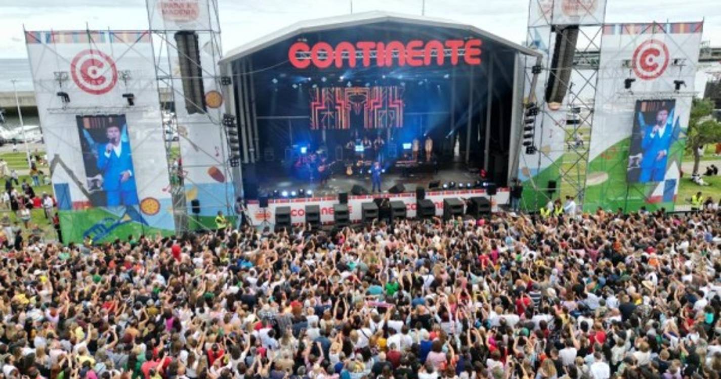 Praça do Povo demasiado pequena para a popularidade de Tony Carreira