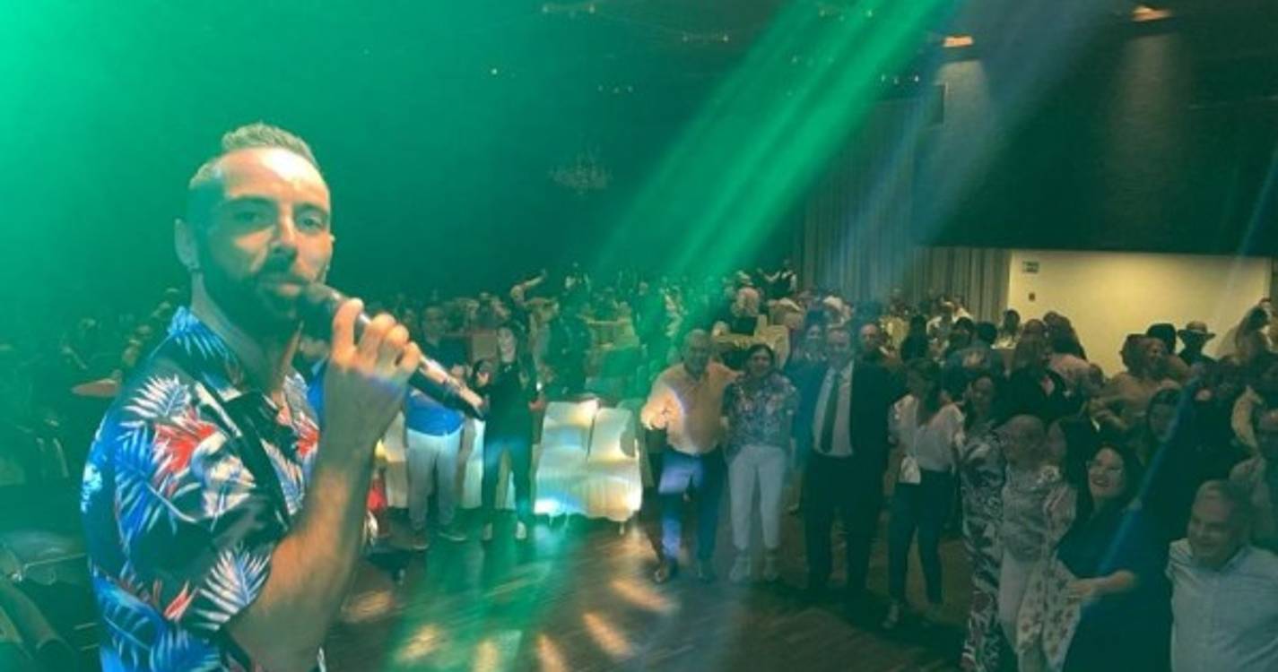 Música e ritmo de Victor Sousa animaram a Festa da Madeira (com fotos)