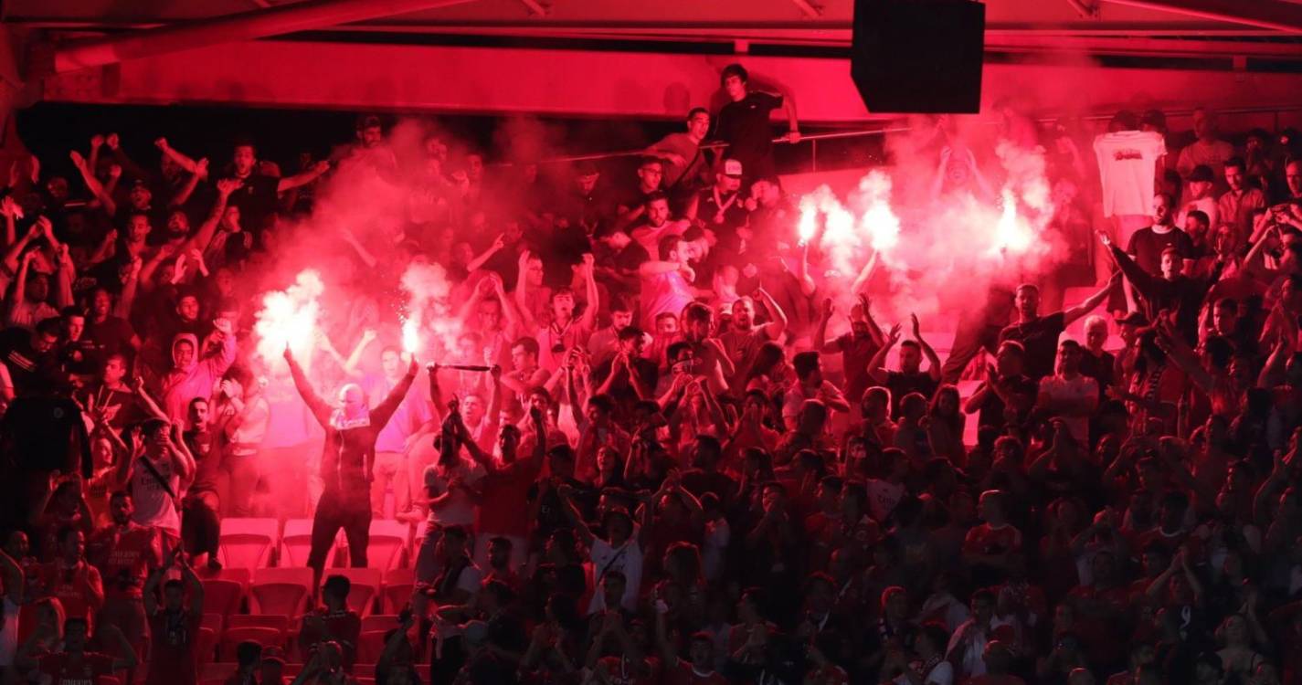 Benfica e Marselha sem adeptos nos jogos fora no seu duelo da Liga Europa