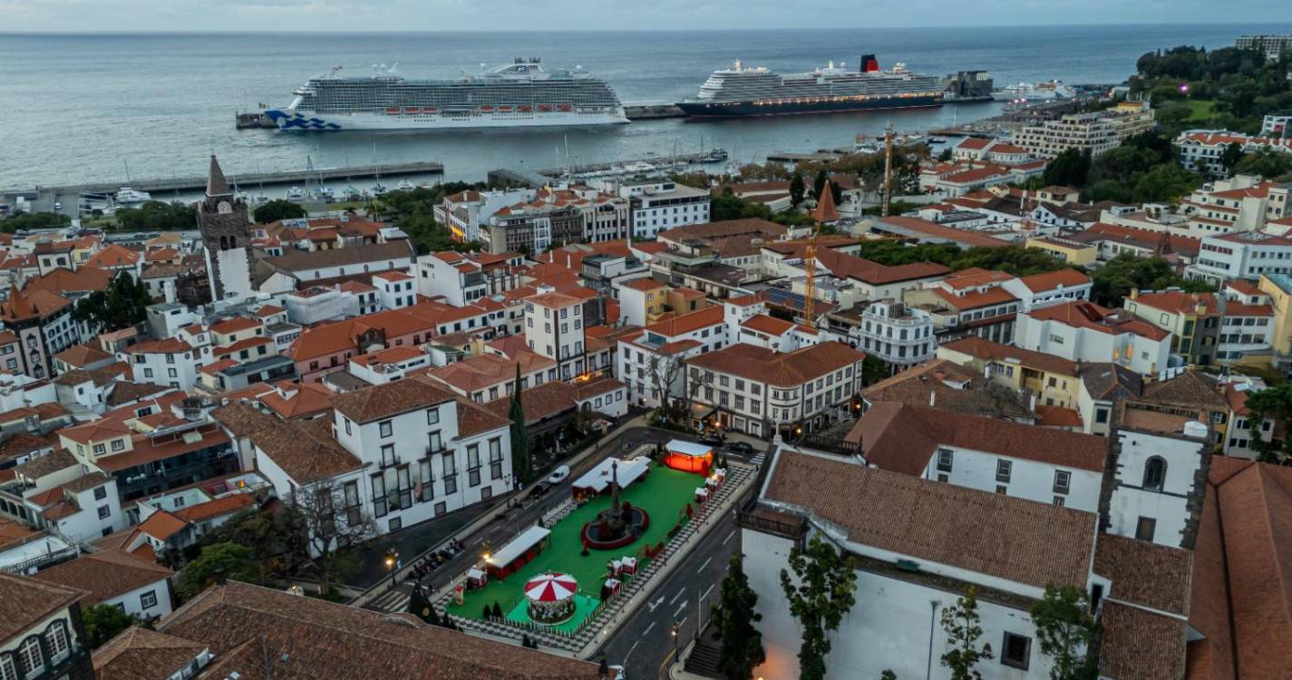 Pontinha recebe as visitas de 2 cruzeiros e um veleiro