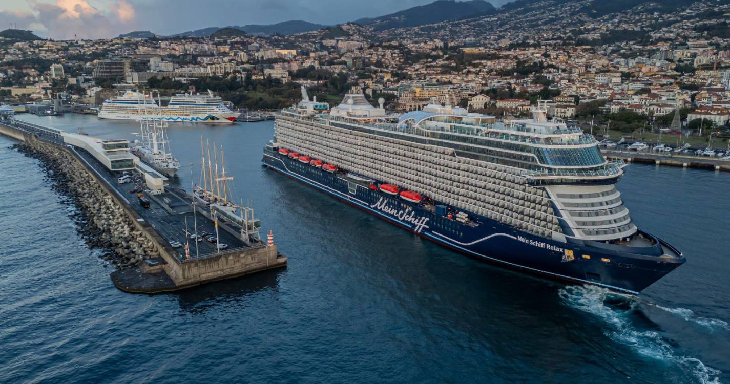 Quatro navios movimentam hoje o terminal do Funchal