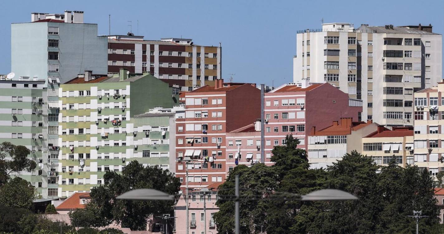 Movimento pela habitação Porta a Porta exige soluções ao novo Governo