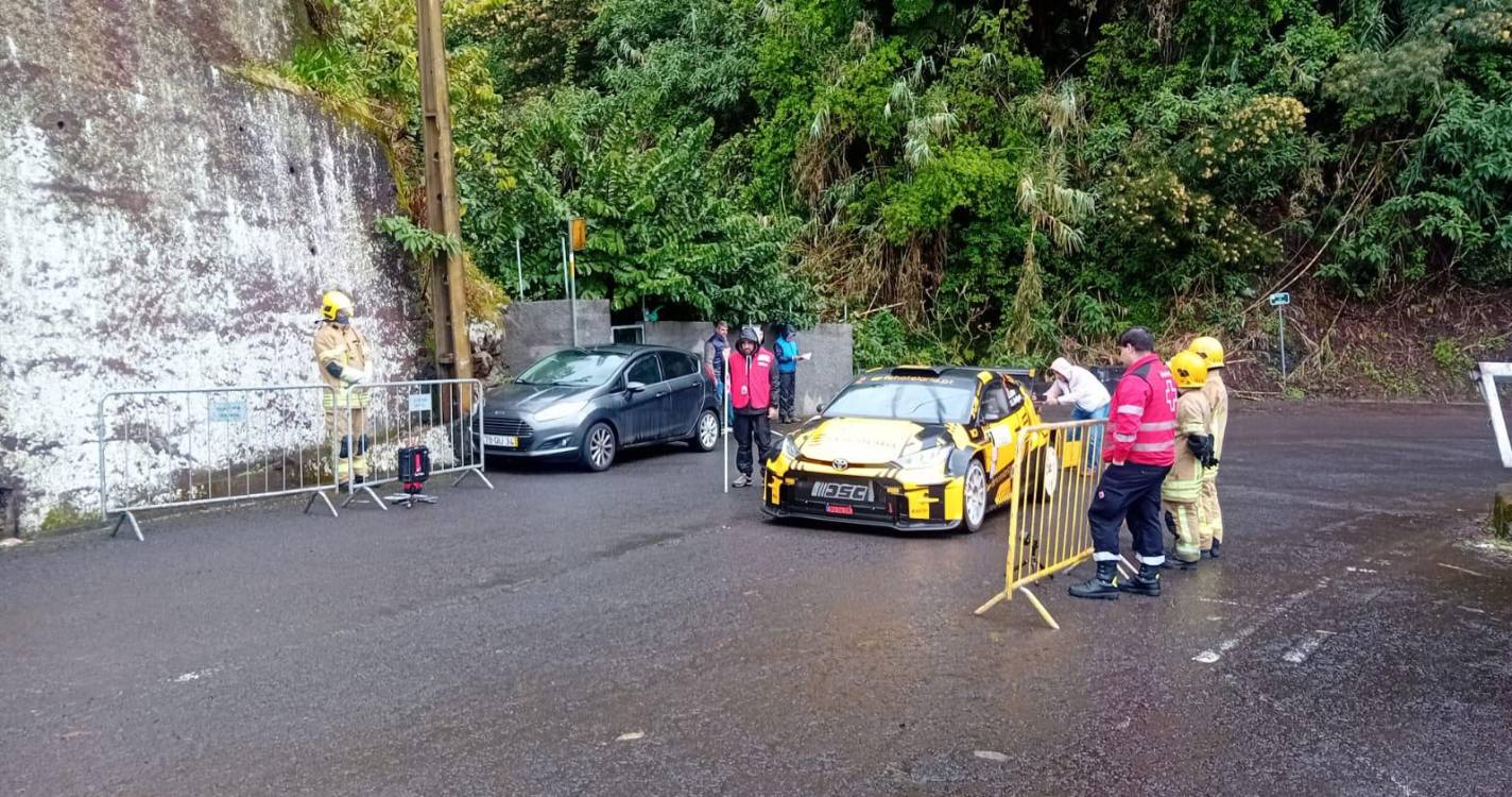 João Silva com andamento forte no início do dia em Santana