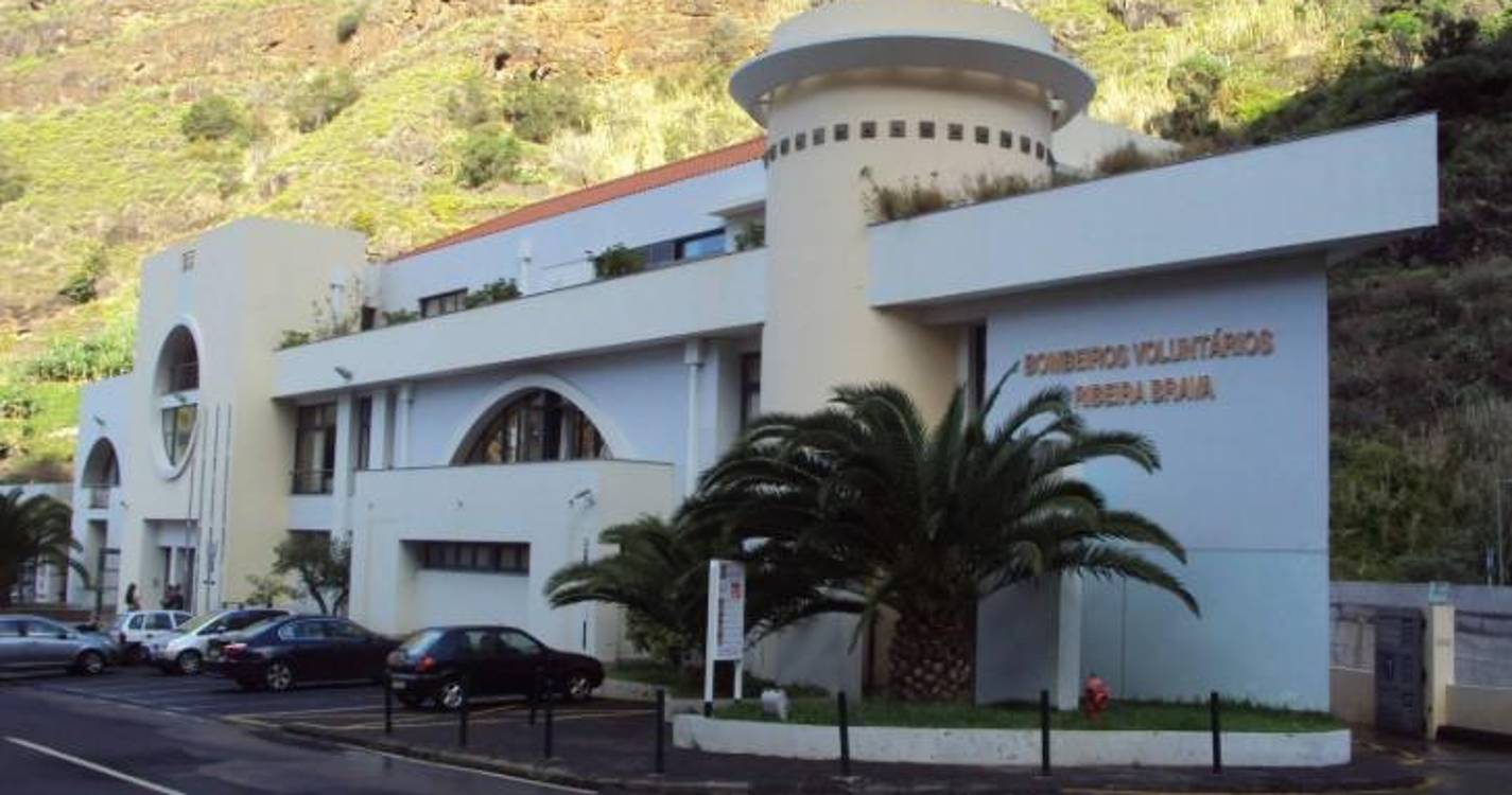 Acidente bloqueia rotunda da Tábua