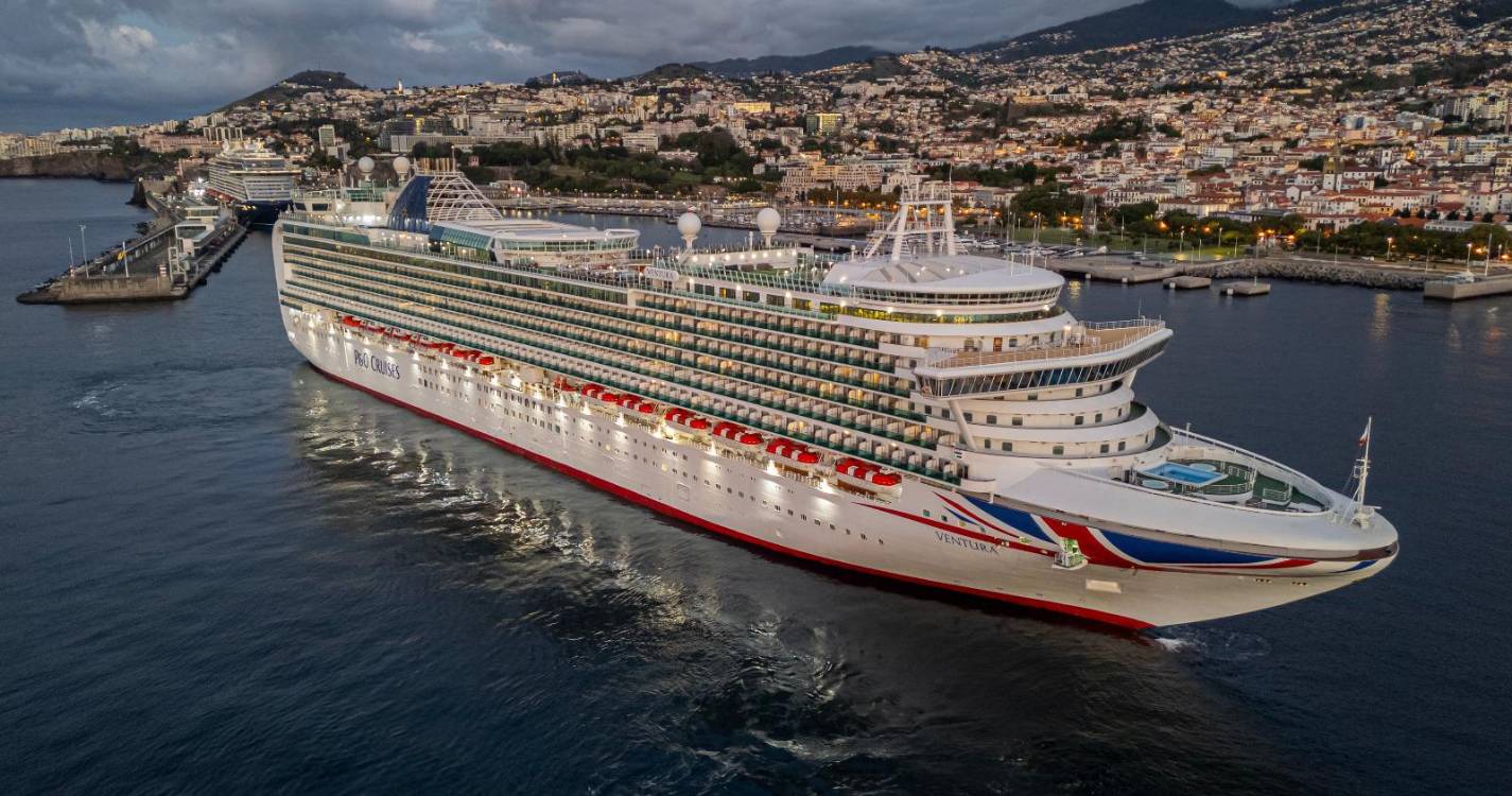 Porto do Funchal recebe dois navios de cruzeiro