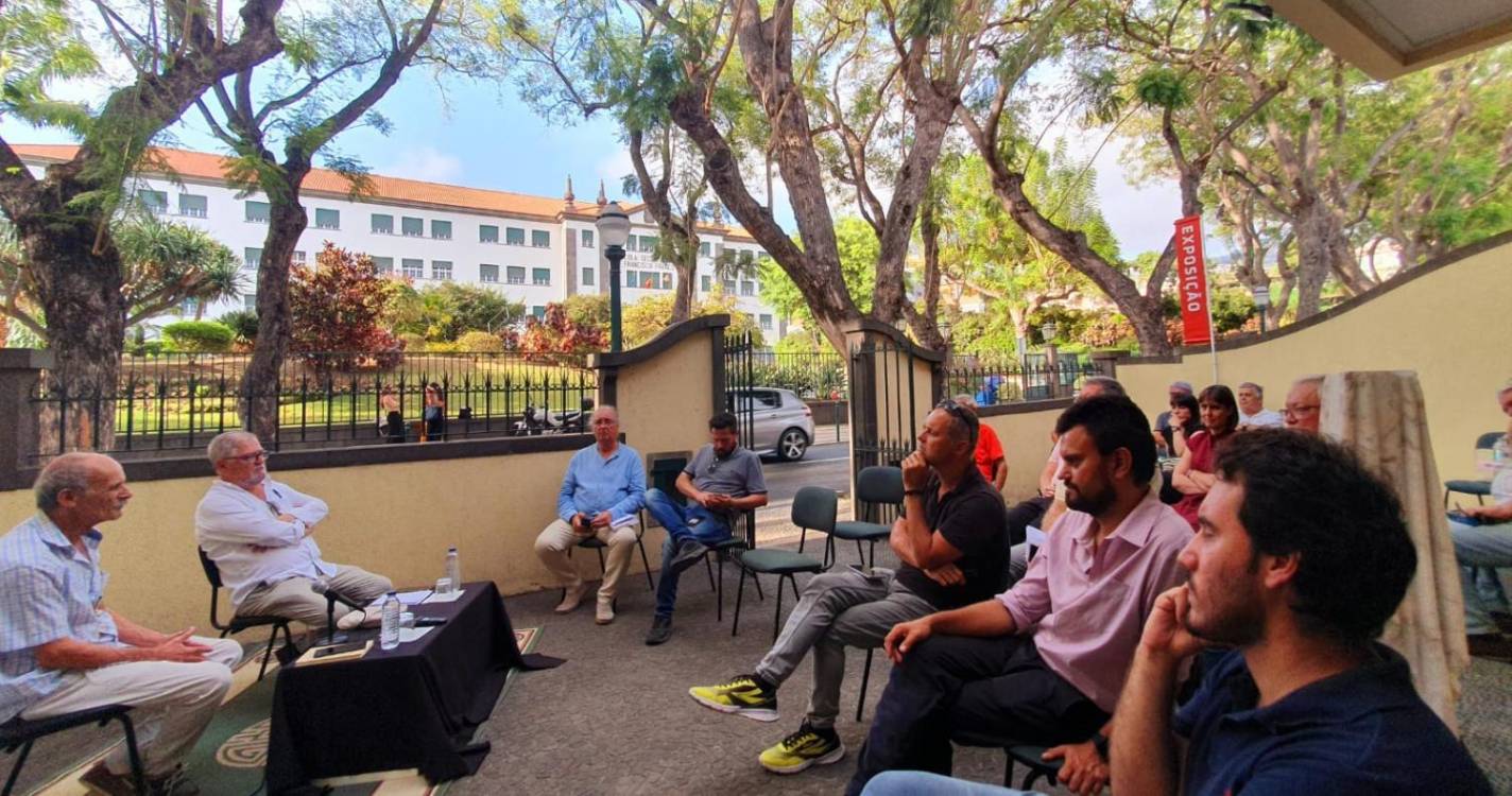 Galeria dos Anjos recebe Diamantino Alturas para ‘Conversas de Abril’