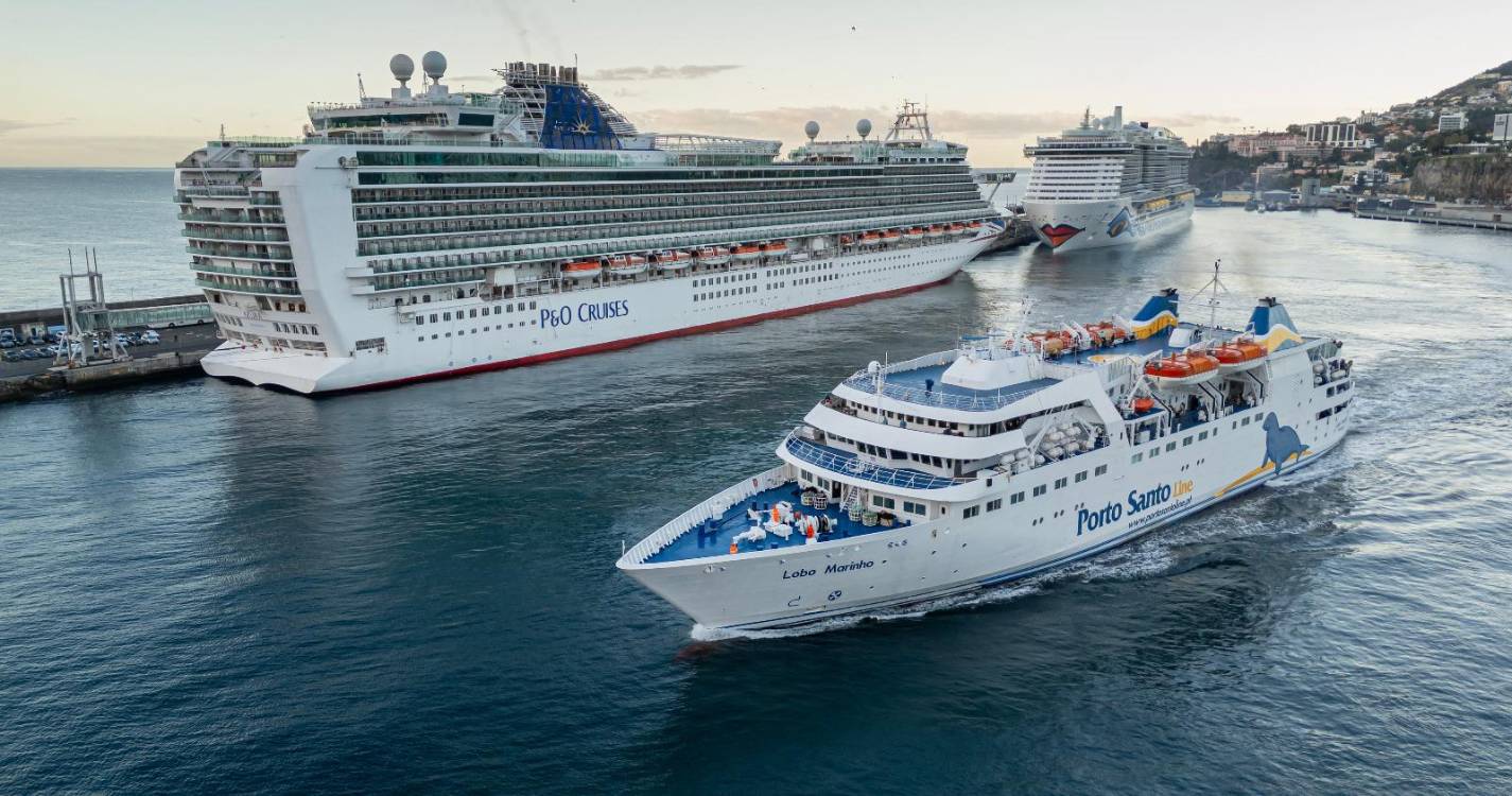 Mais de 12.900 passageiros passam hoje pelo Porto do Funchal (com fotos)
