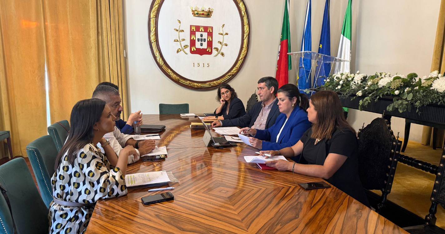 Santa Cruz aprova pacote fiscal mantendo IMI na taxa mínima