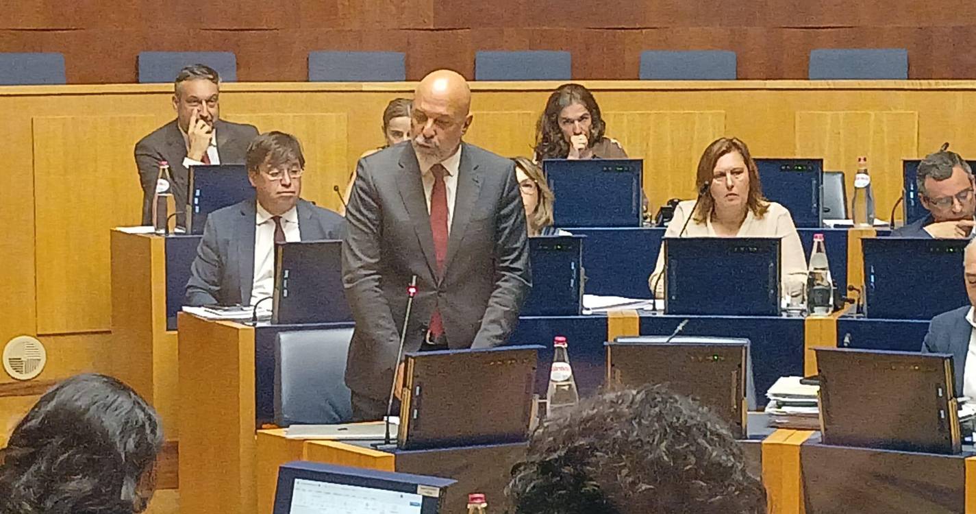 Voto de pesar por Emanuel Jardim Fernandes