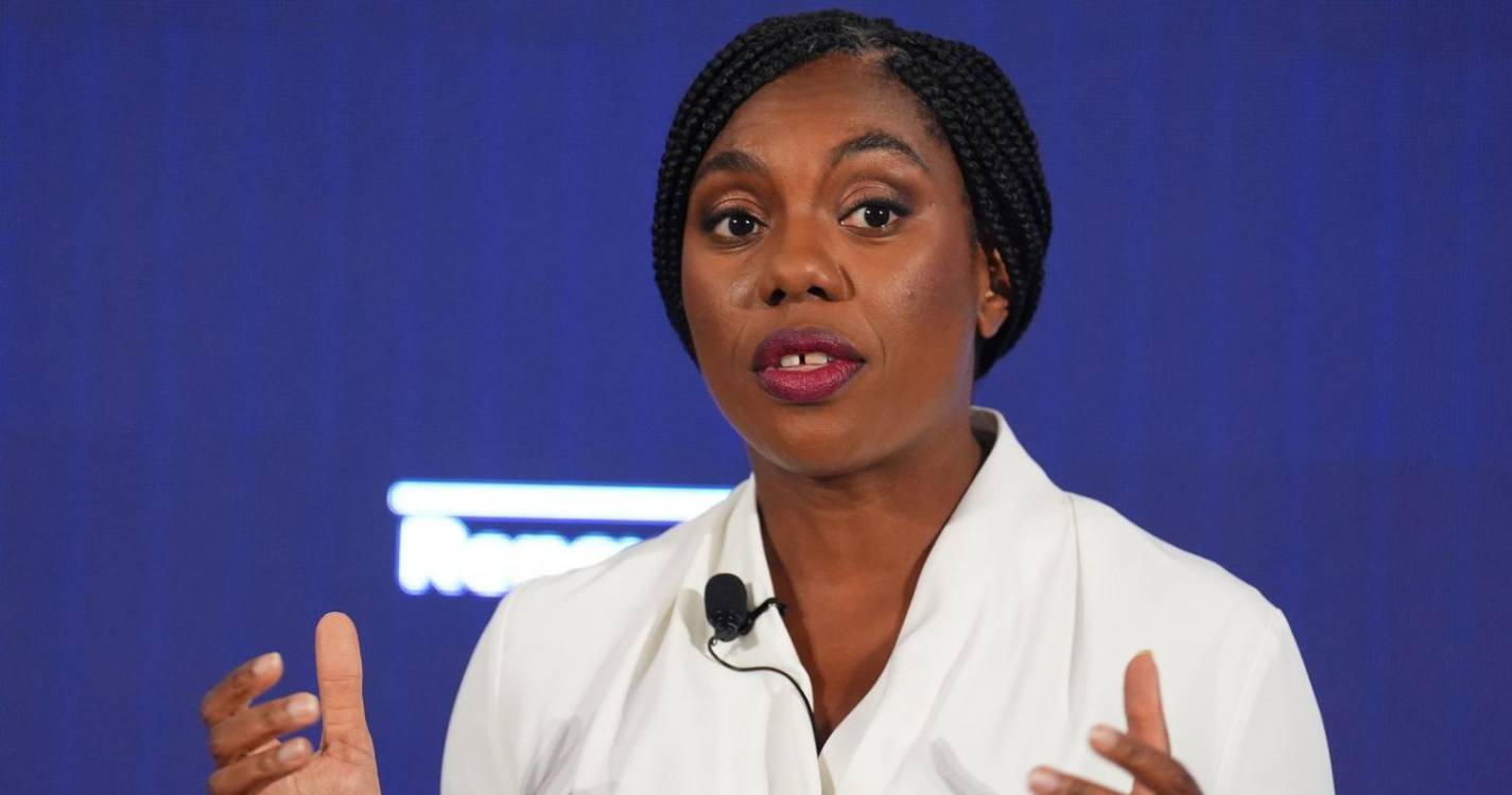 EUA/Eleições: Nova líder conservadora exorta PM britânico a pedir desculpa a Trump