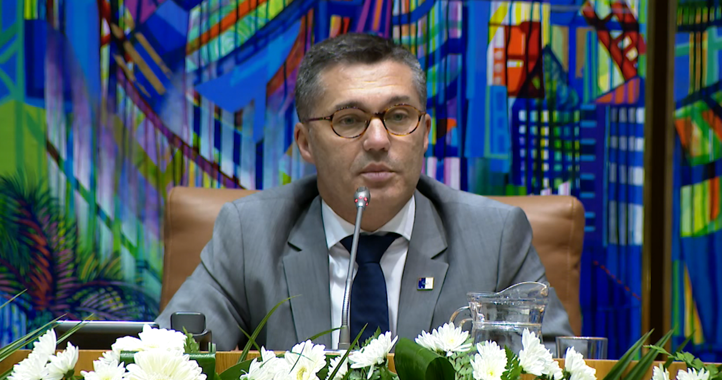 É “perigoso” dizer que a democracia está adquirida - presidente do parlamento dos Açores