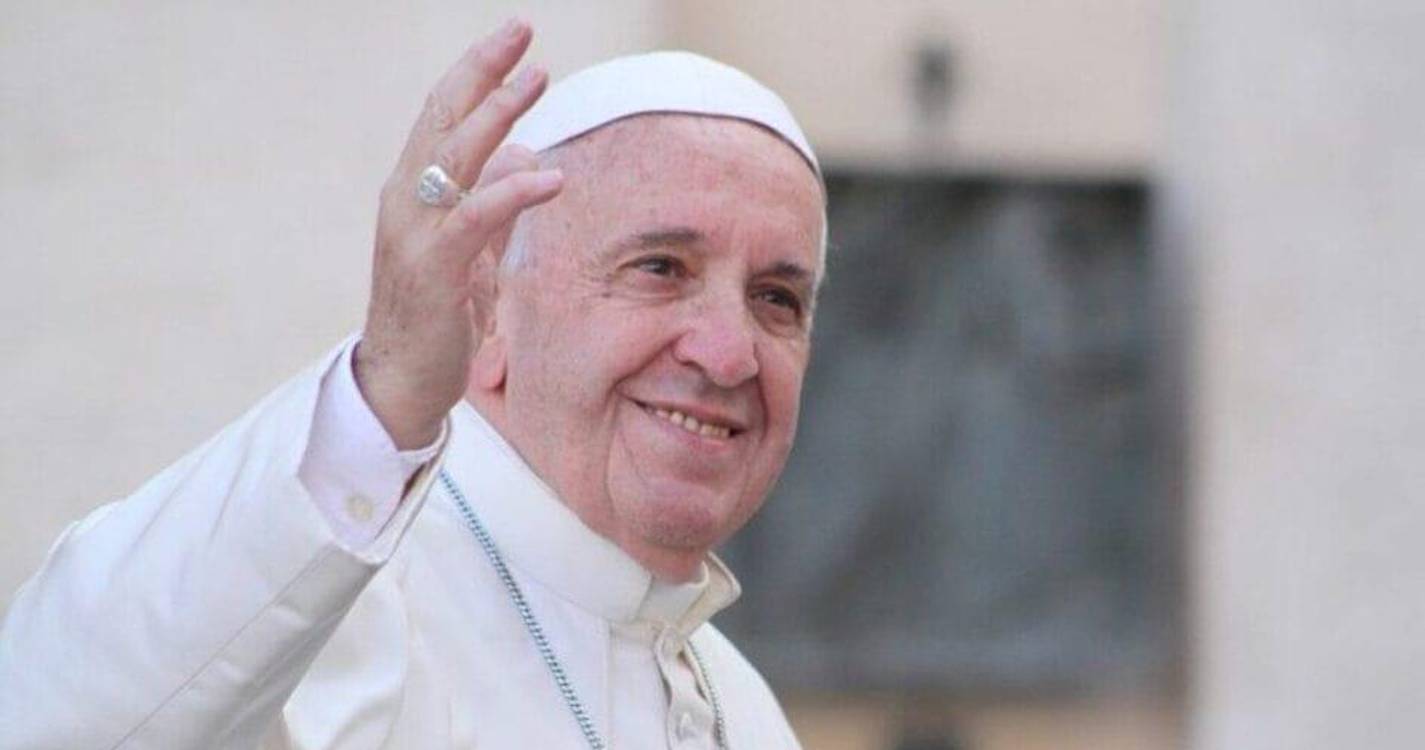 Médicos informam que Papa Francisco “não está fora de perigo”