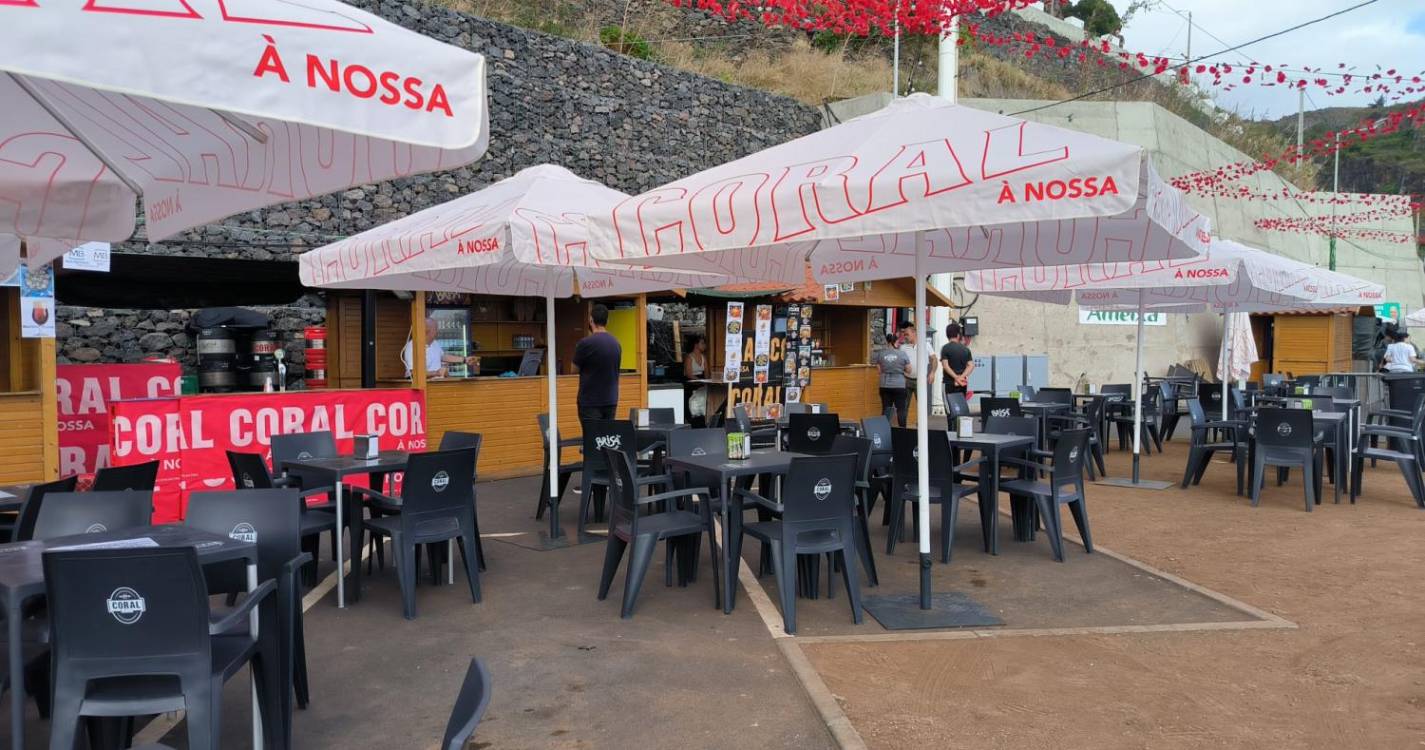 Festa da Cerveja, Doses e Petiscos até domingo na Ribeira Brava (com fotos)