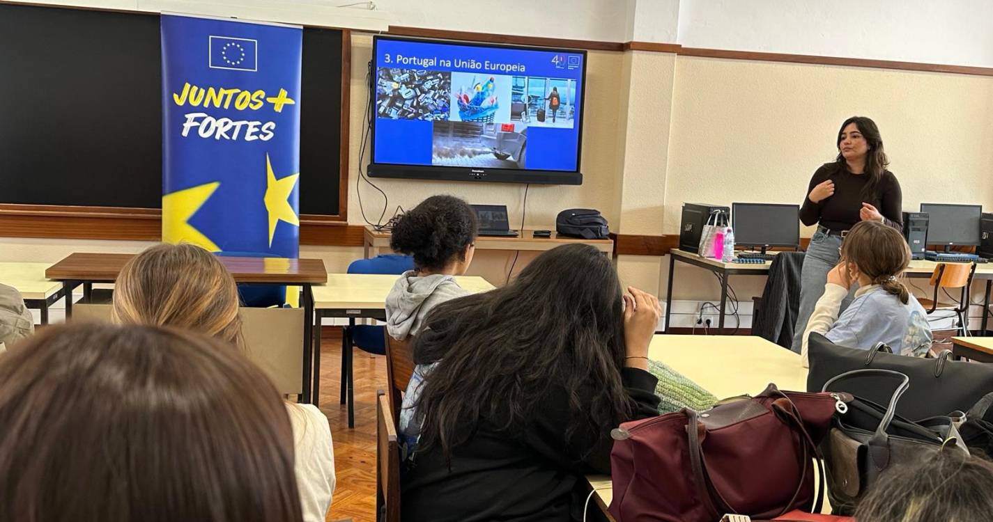 Francisco Franco acolhe formação que assinala 40 anos da Madeira na UE