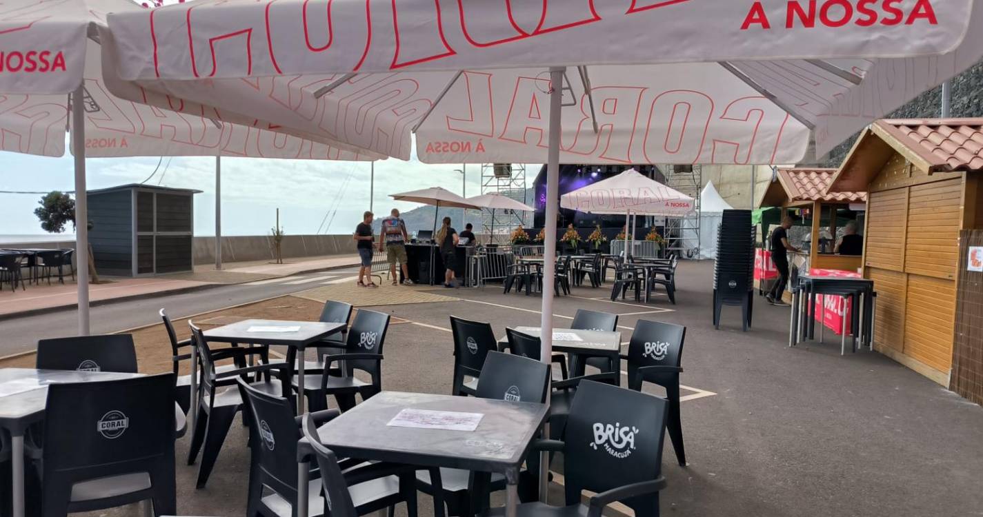 Festa da Cerveja, Doses e Petiscos até domingo na Ribeira Brava (com fotos)