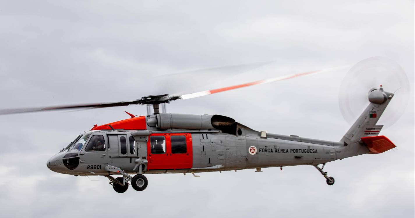 Incêndios: Força Aérea recebeu o quarto dos nove helicópteros para combate aéreo
