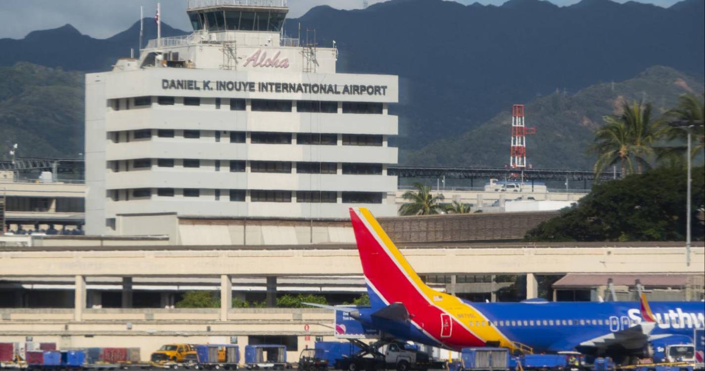 Aeroporto no Havai evacuado após autoridades detetarem passageiro com granadas