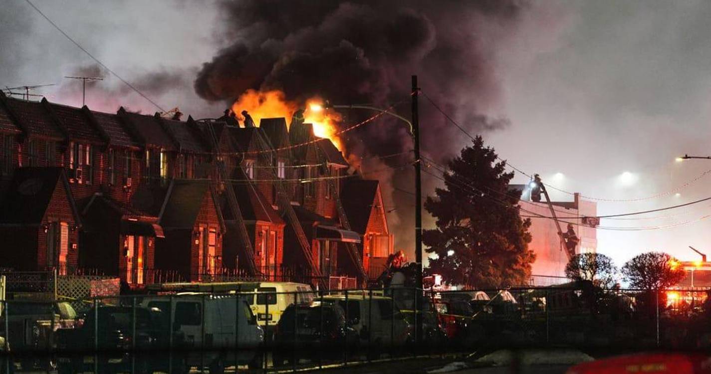 Avião com seis pessoas a bordo que transportava criança doente despenha-se nos Estados Unidos