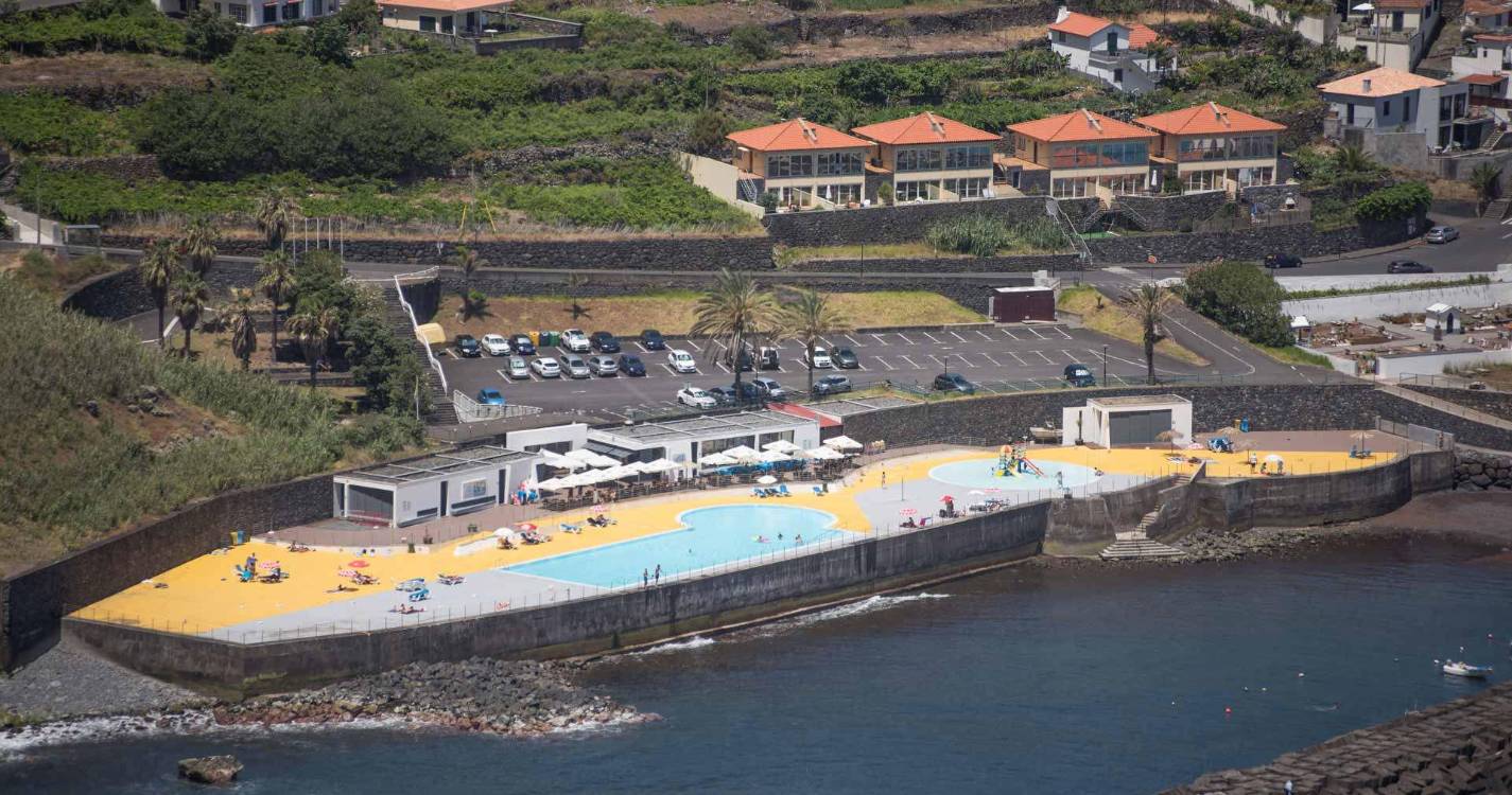 GR aprova apoio para reabilitação da Zona Balnear de Ponta Delgada