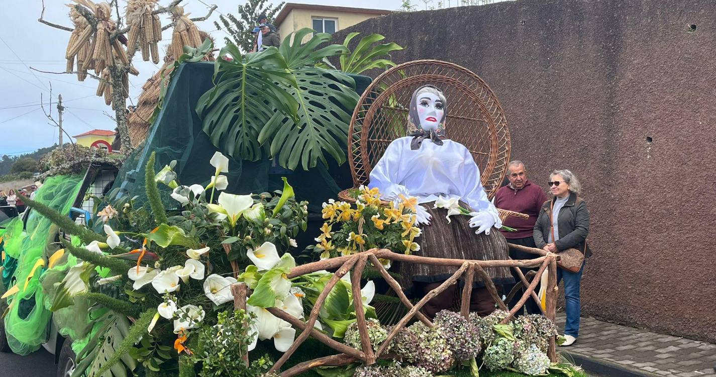 Cortejo folião já anima Festa dos Compadres em Santana (com fotos e vídeo)