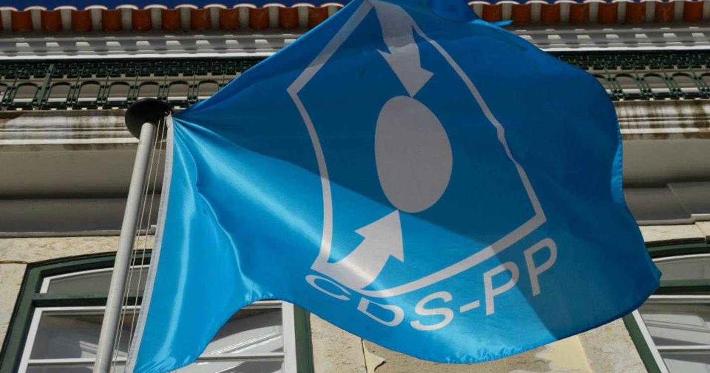 CDS-PP propõe sessão no parlamento para evocar anualmente 25 de Novembro de 1975
