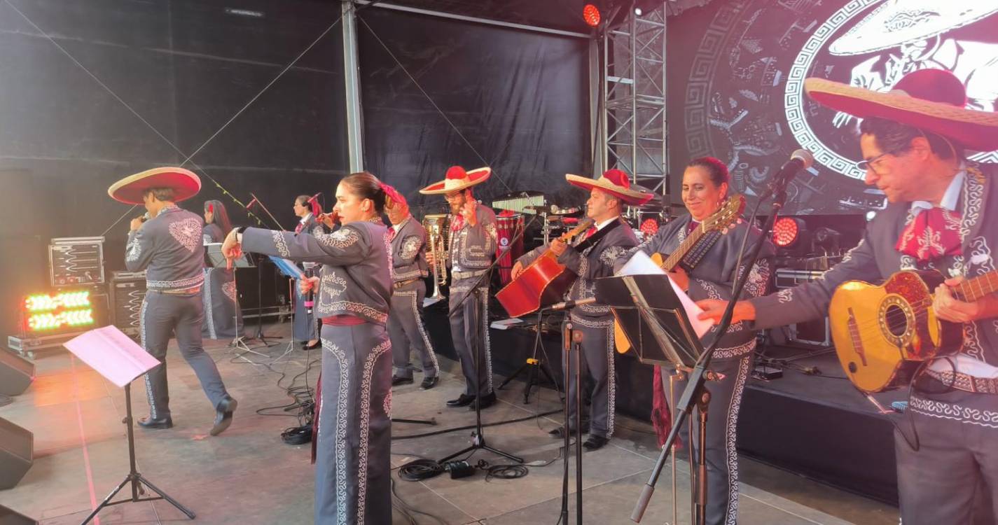 Mariachi e Roni de Melo encerraram Festas de São Pedro na Ribeira Brava