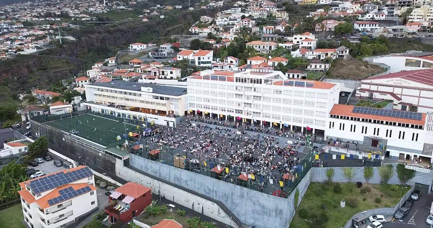 Grande arraial de Maria Auxiliadora reúne milhares de pessoas na escola dos Salesianos