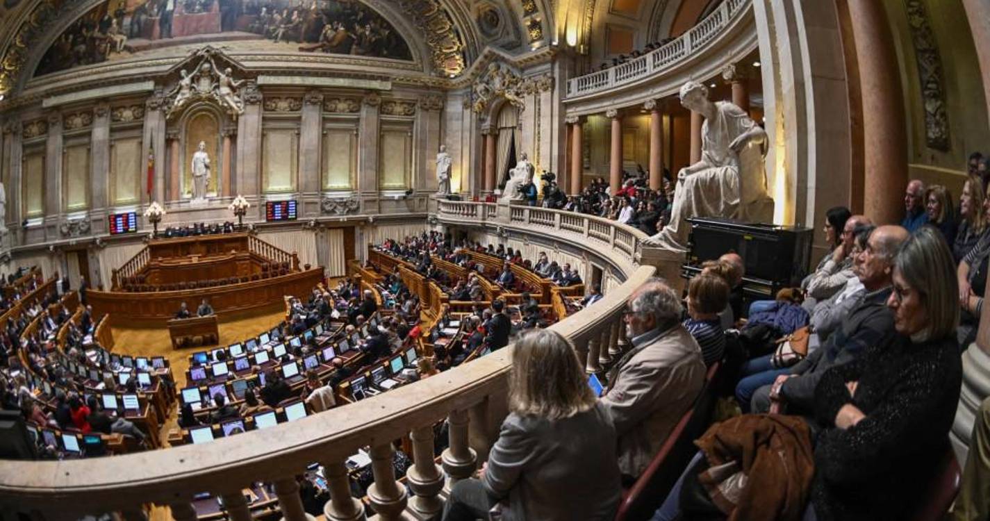 Futuro executivo pode tomar posse um mês após legislativas mas em 2022 demorou dois