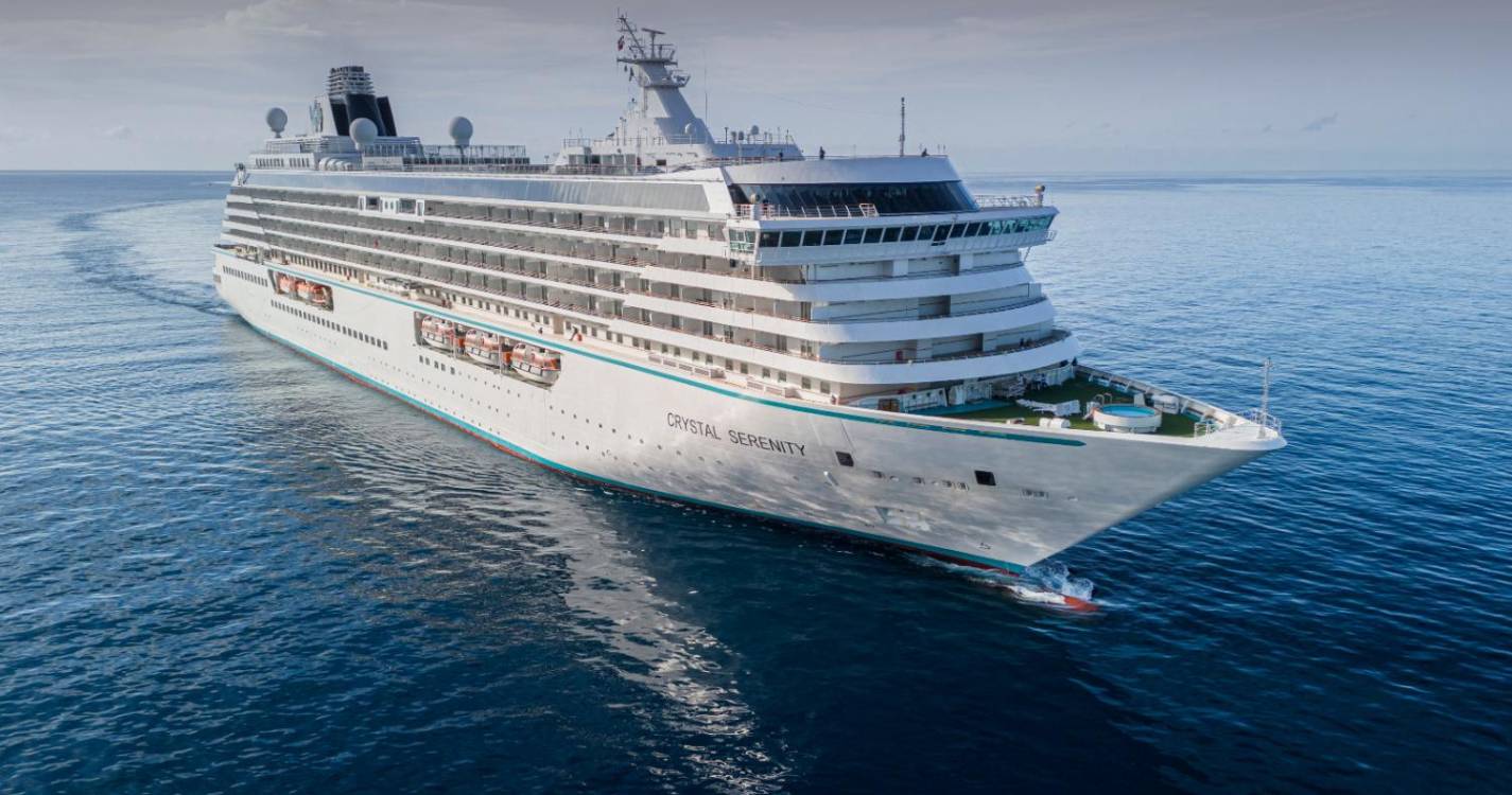 Crystal Serenity visita hoje o Porto do Funchal