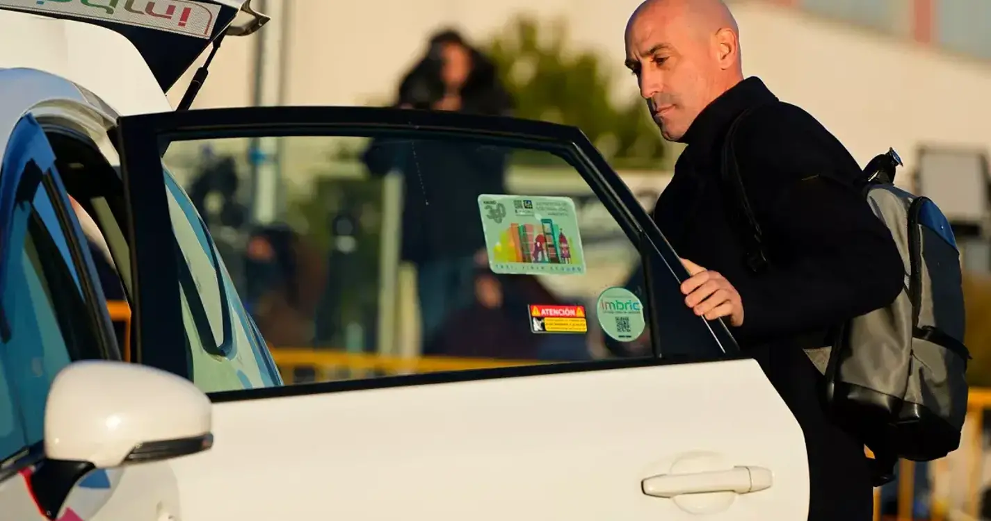 Rubiales diz que vai recorrer da condenação por agressão sexual a Jenni Hermoso