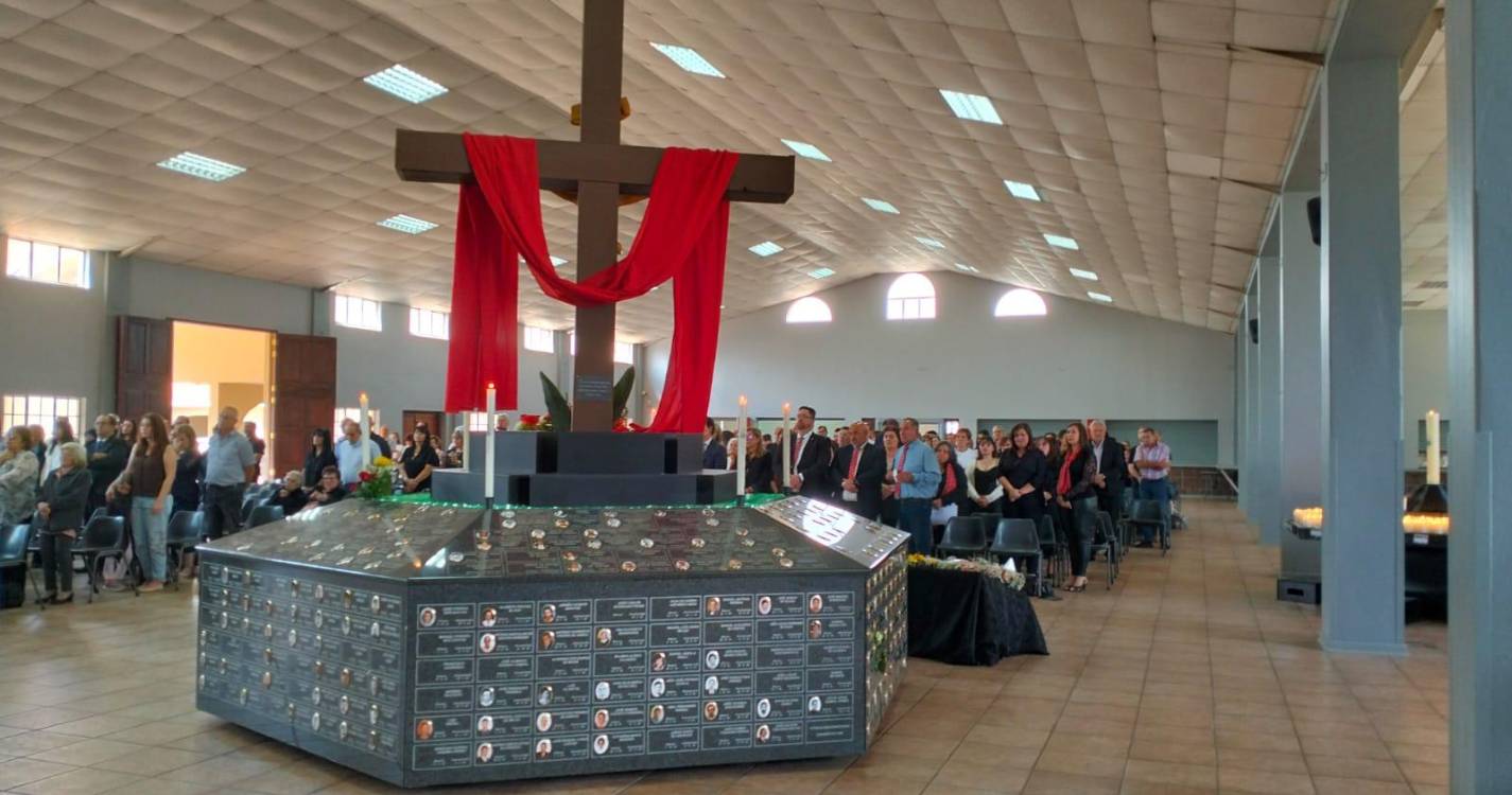 África do Sul: Fórum Português presta homenagem às vítimas da violência criminal (com fotos)