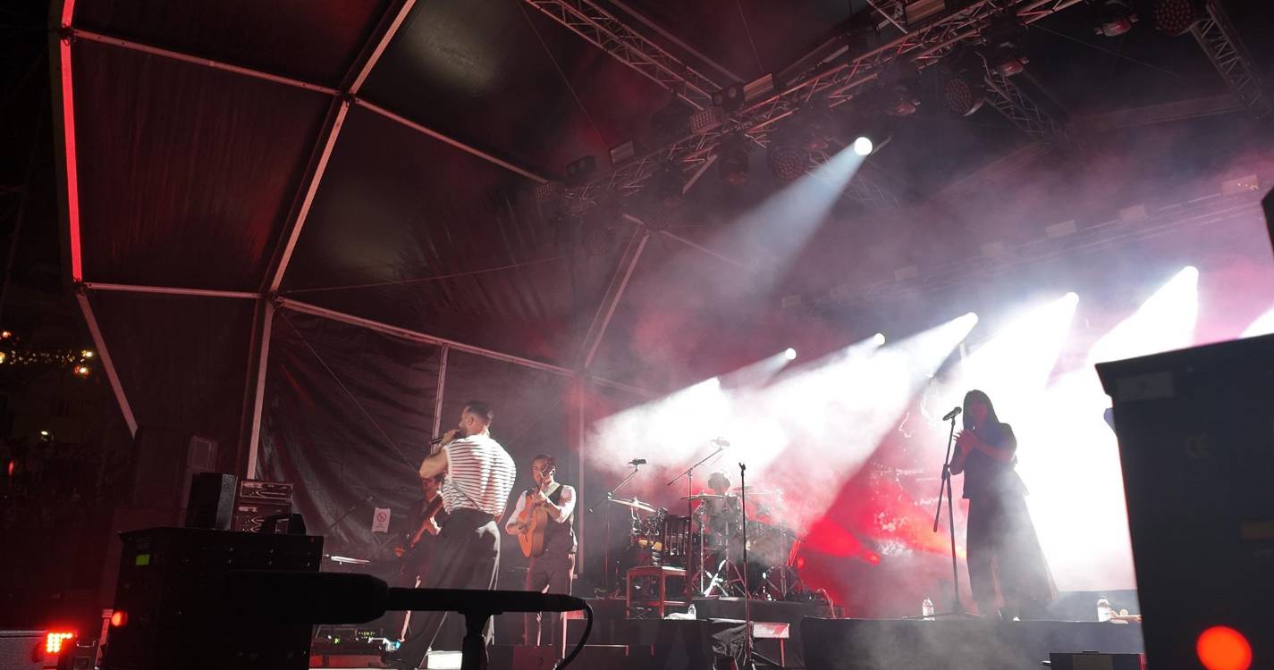 Noite de enchente na Ribeira Brava com Nininho Vaz Maia (com fotos)