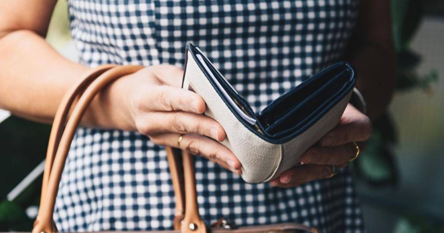 Quase 70% das mulheres ganhava em 2023 salário até 1.000 euros