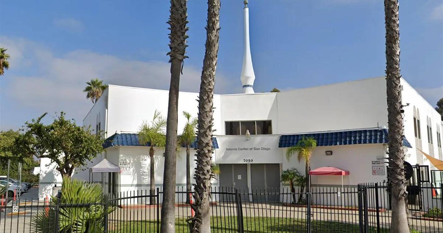 Tiroteio: Alunos de Centro Islâmico de San Diego em segurança e 2 atiradores mortos