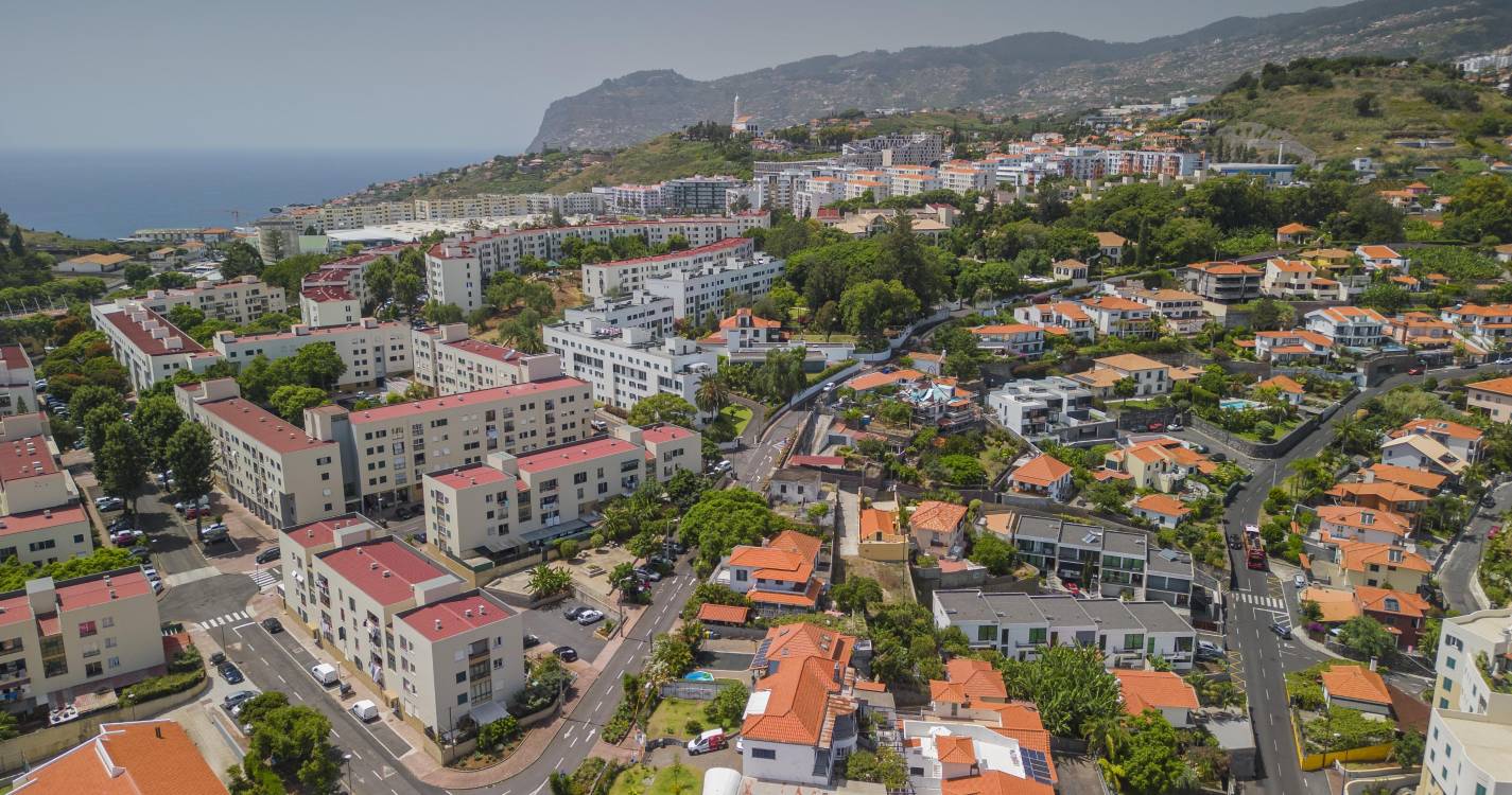Idoso ferido em despiste na zona da Nazaré
