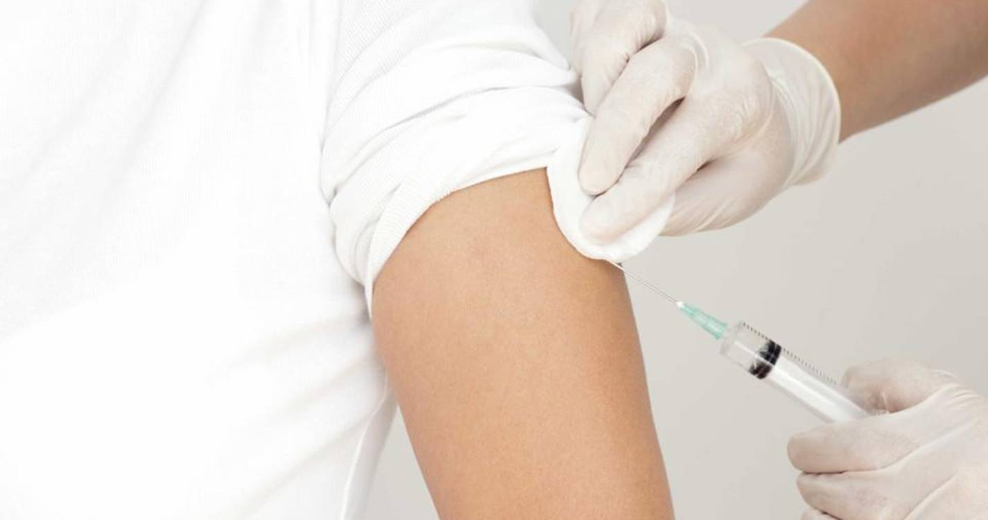 Vacina desenvolvida por luso-canadiano atinge patamar histórico