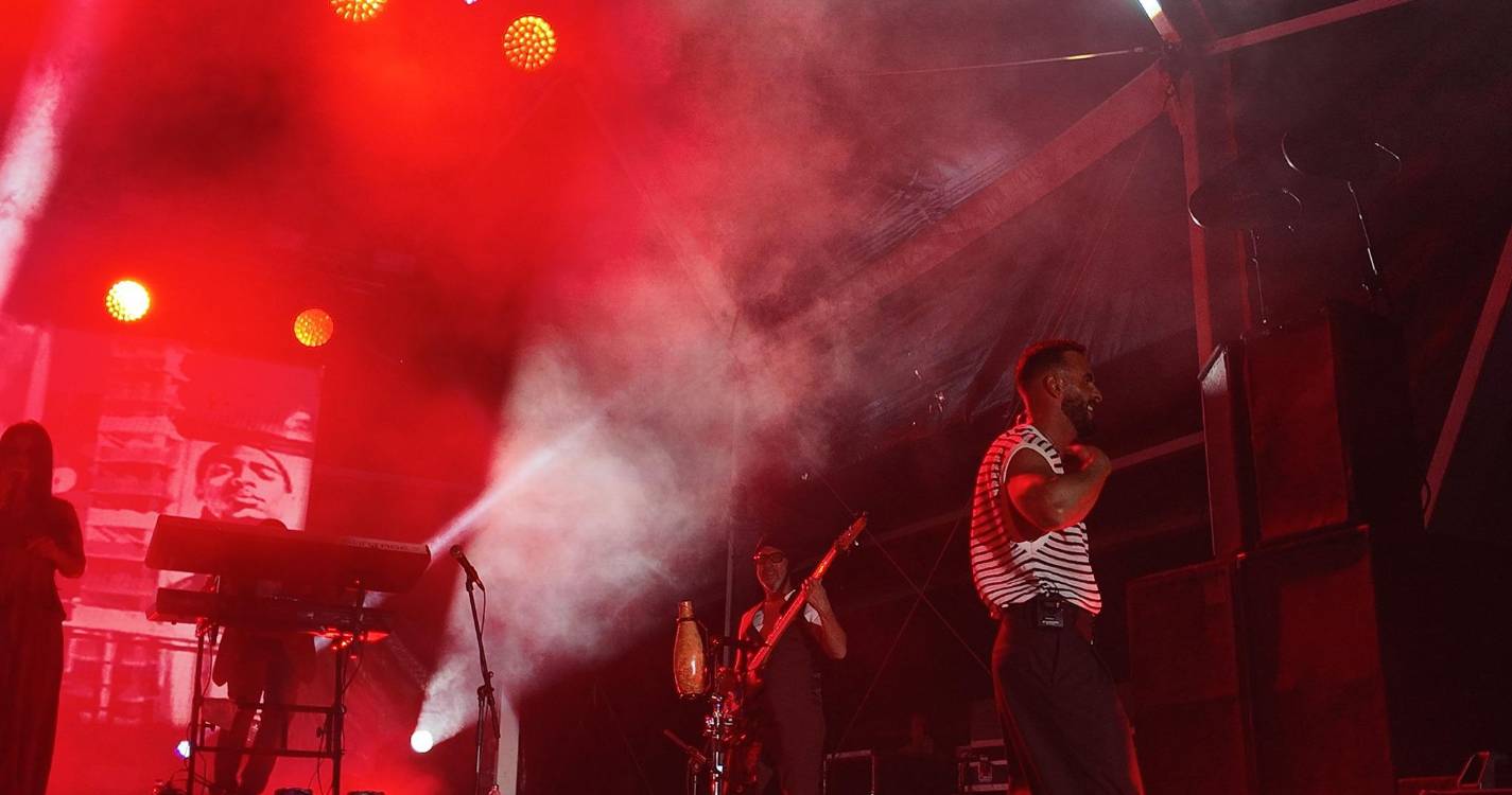 Noite de enchente na Ribeira Brava com Nininho Vaz Maia (com fotos)