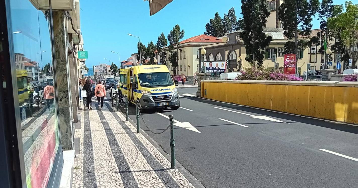 Mulher assistida devido a crise epilética