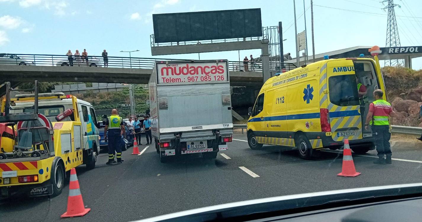 Acidente em cadeia provoca quatro feridos, um em estado grave