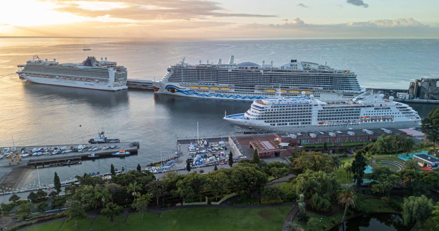 Semana arranca com casa cheia no Porto do Funchal (com fotos)