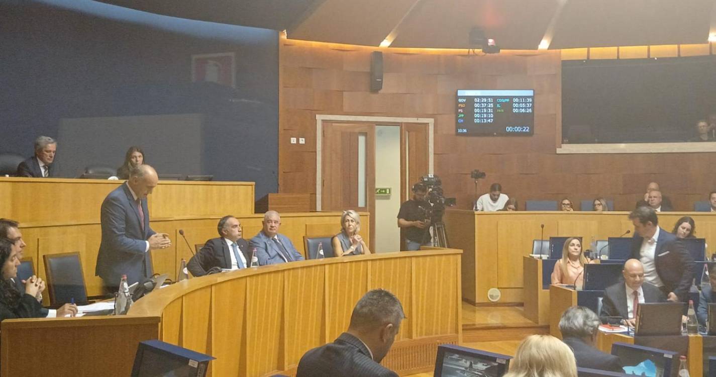 “Cortou-se a um diálogo que durante 48 anos tanto pediram”, lamenta Jorge Carvalho