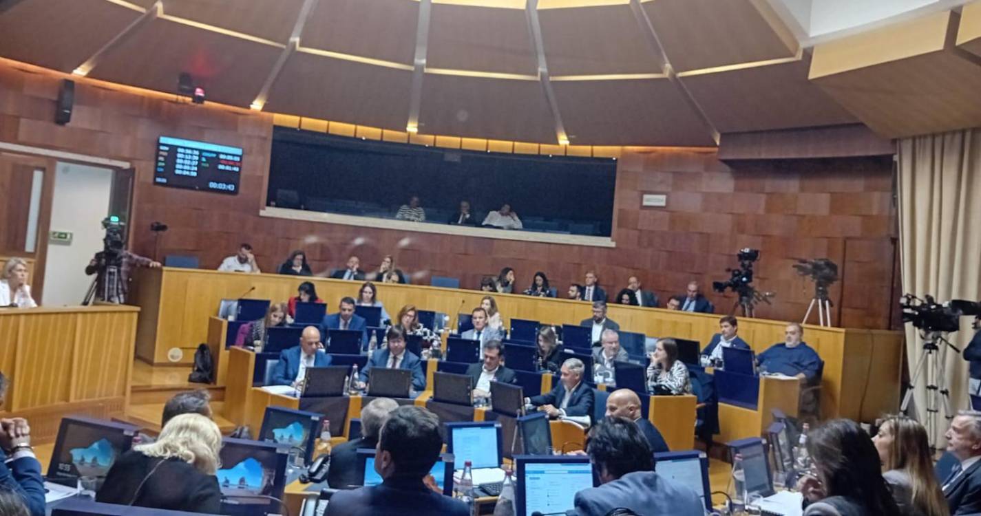 PSD disponível para discutir propostas da oposição já esta tarde. PS lembra chumbo a 20 propostas em julho