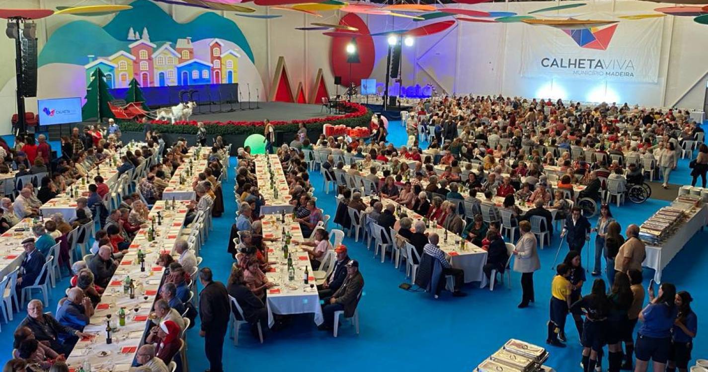Mais de mil pessoas reunidas em convívio de Natal da população sénior da Calheta