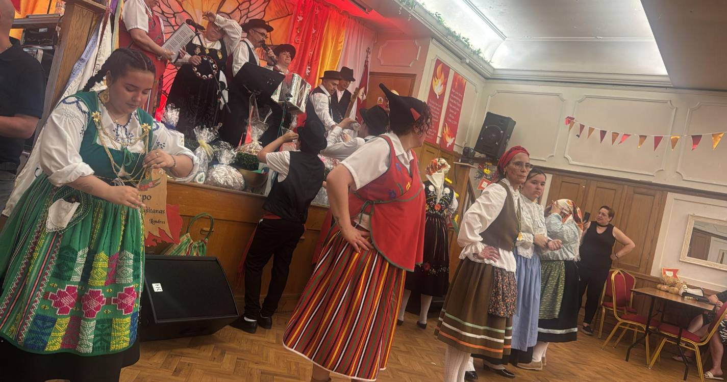 Comunidade madeirense no Reino Unido celebra Festa do Divino Espírito Santo (com fotos)