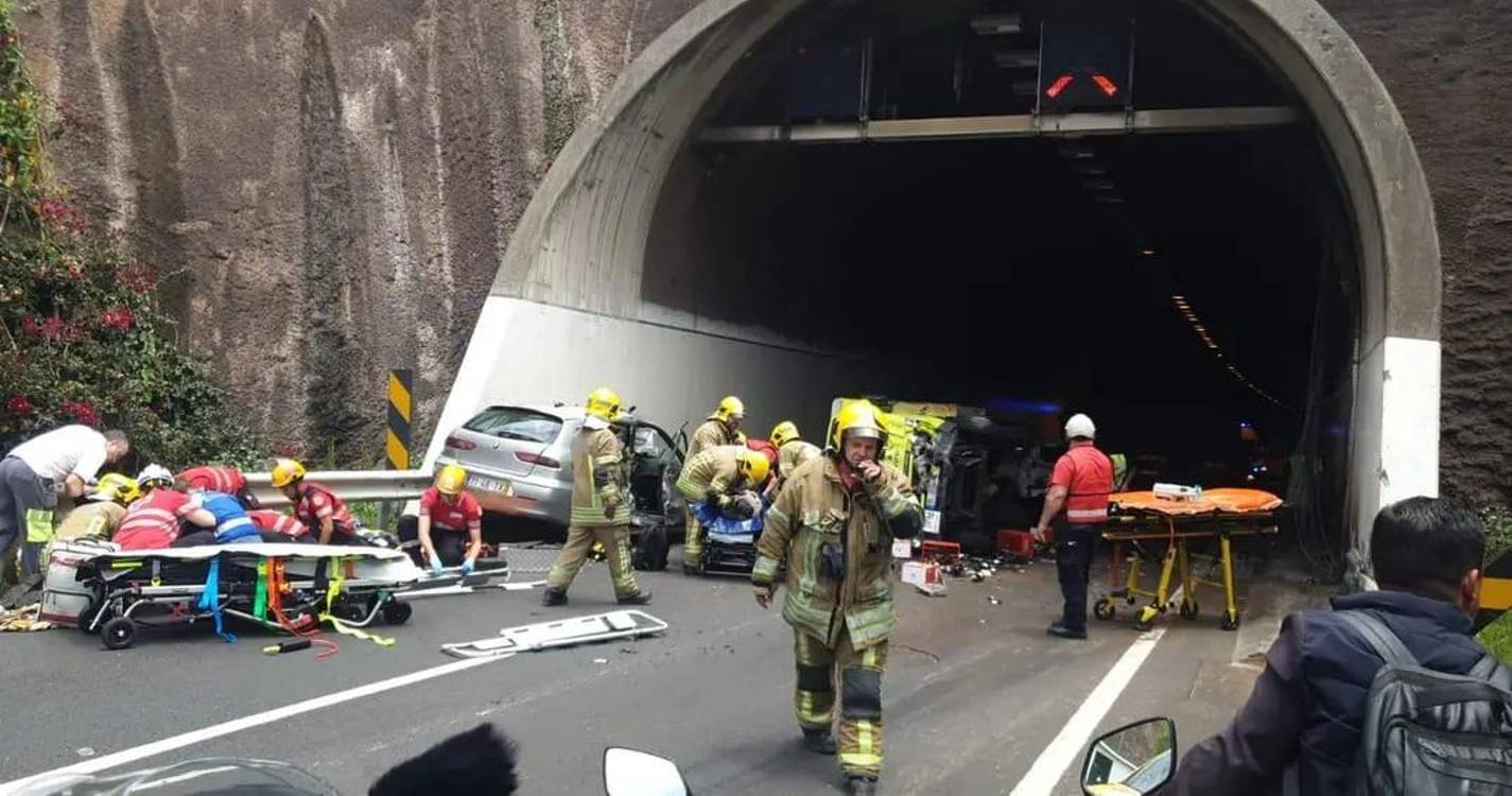 29 operacionais e 10 veículos de socorro no acidente na Via Rápida