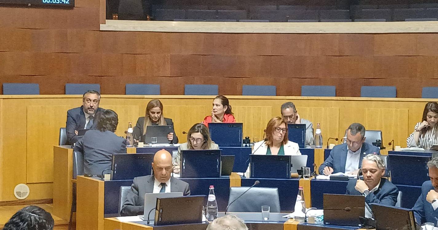 Escolas são hoje “um labirinto administrativo”, diz o PS